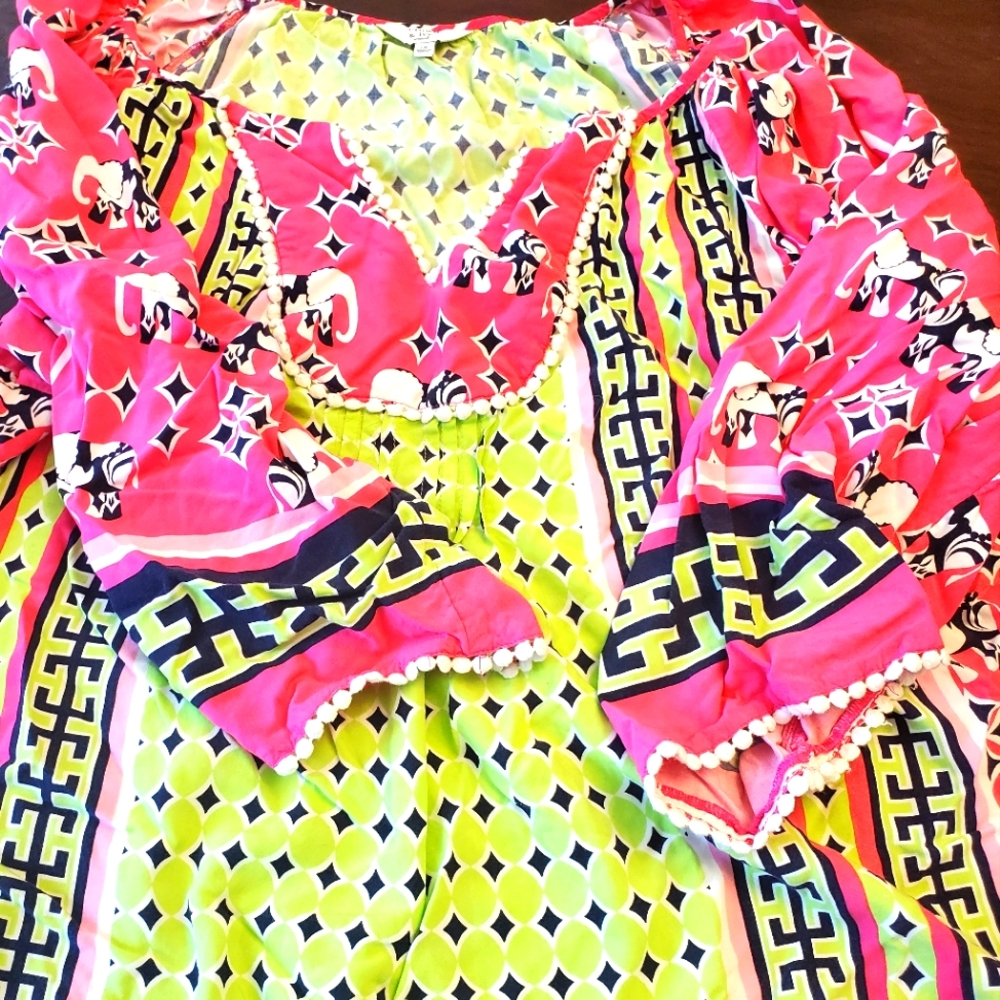 CROWN AND IVY WOMEN'S , size 1X, Pink print with elephants!